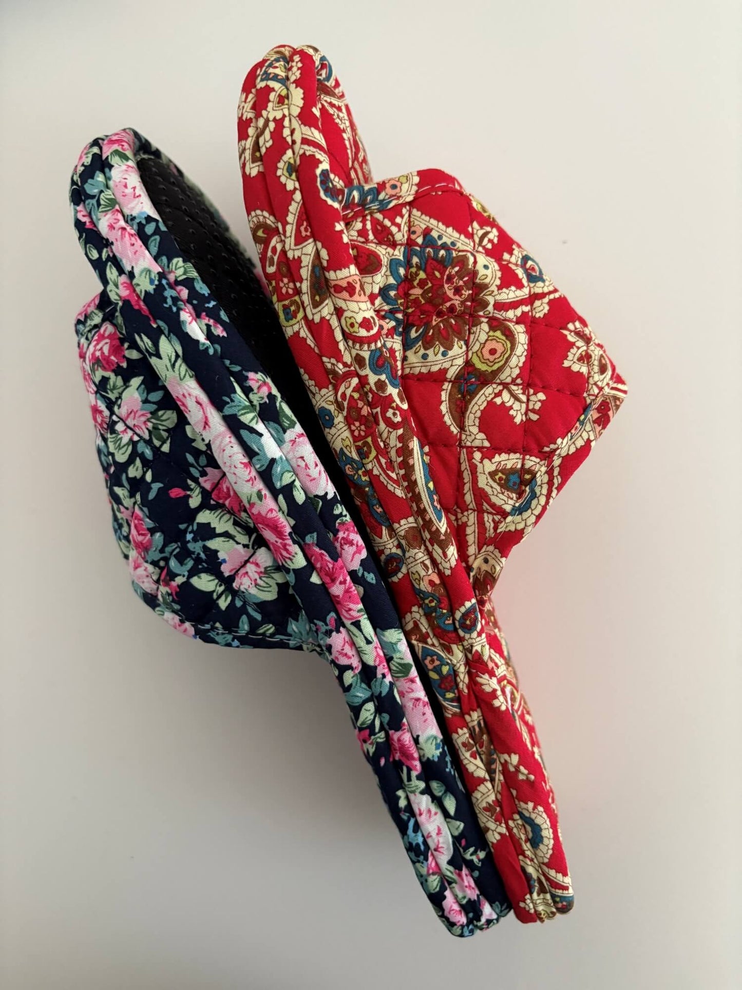 Warm indoor slippers for hardwood floors – breathable quilt fabric and thick cushioning