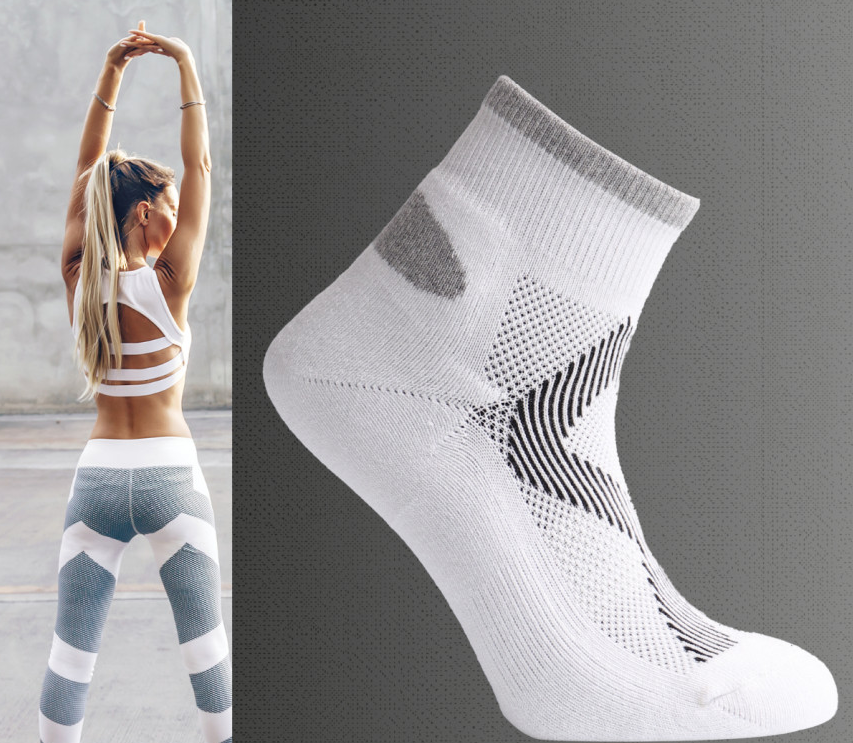 Cushioned training socks with mesh ventilation zones